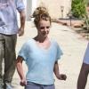 Britney Spears et son nouveau petit ami, David Lucado, rendant visite à des amis à Los Angeles le 16 mars 2013.