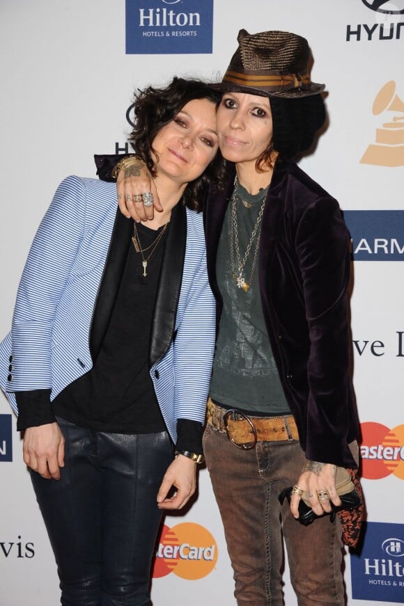 Sara Gilbert et Linda Perry le 9 février 2013 à Los Angeles.