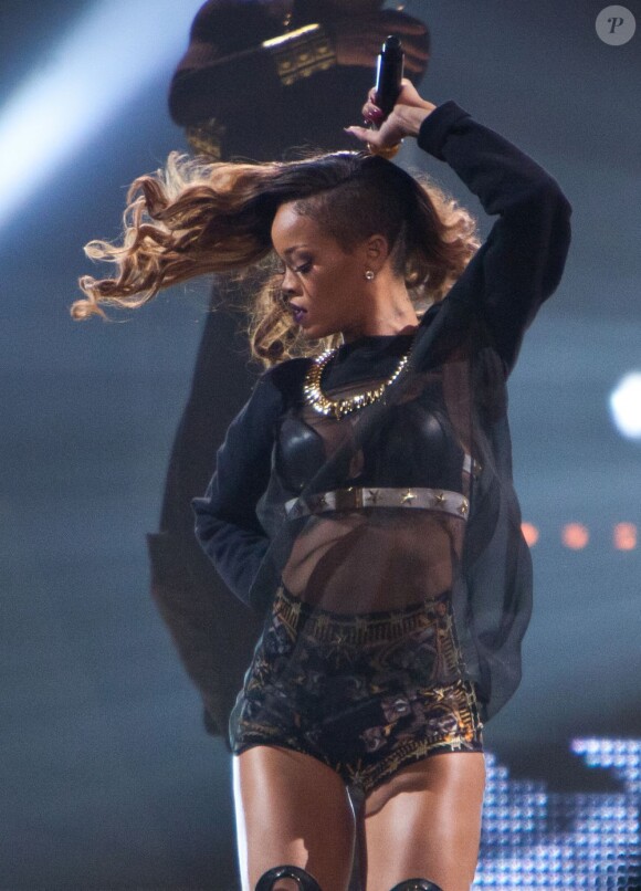 Rihanna sublime en concert à Détroit, le 21 mars 2013.