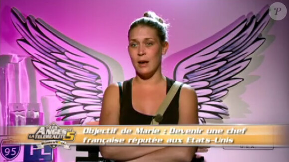 Marie a le droit à une deuxième chance avec le chef Emmanuel dans Les Anges de la télé-réalité 5 sur NRJ 12 le vendredi 22 mars 2013