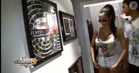Nabilla dans Les Anges de la télé-réalité 5 sur NRJ 12 le vendredi 22 mars 2013