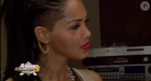 Nabilla dans Les Anges de la télé-réalité 5 sur NRJ 12 le vendredi 22 mars 2013