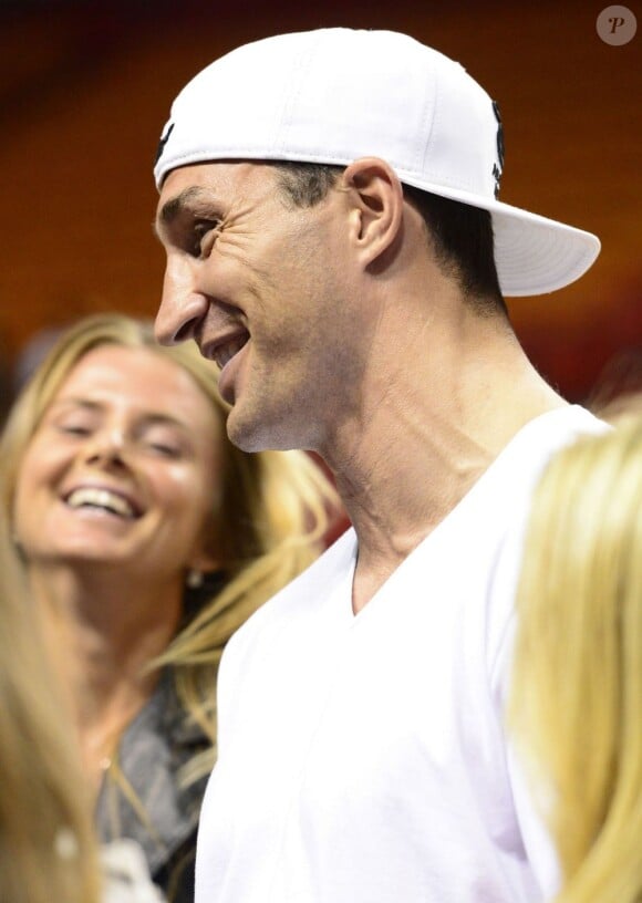 Wladimir Klitschko, le petit ami d'Hayden Panettiere à un match de basket à Miami, le 24 mars 2013.