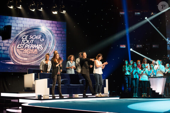 Une folle ambiance dans le prime de Vendredi tout est permis, diffusé le 19 avril 2013 sur TF1