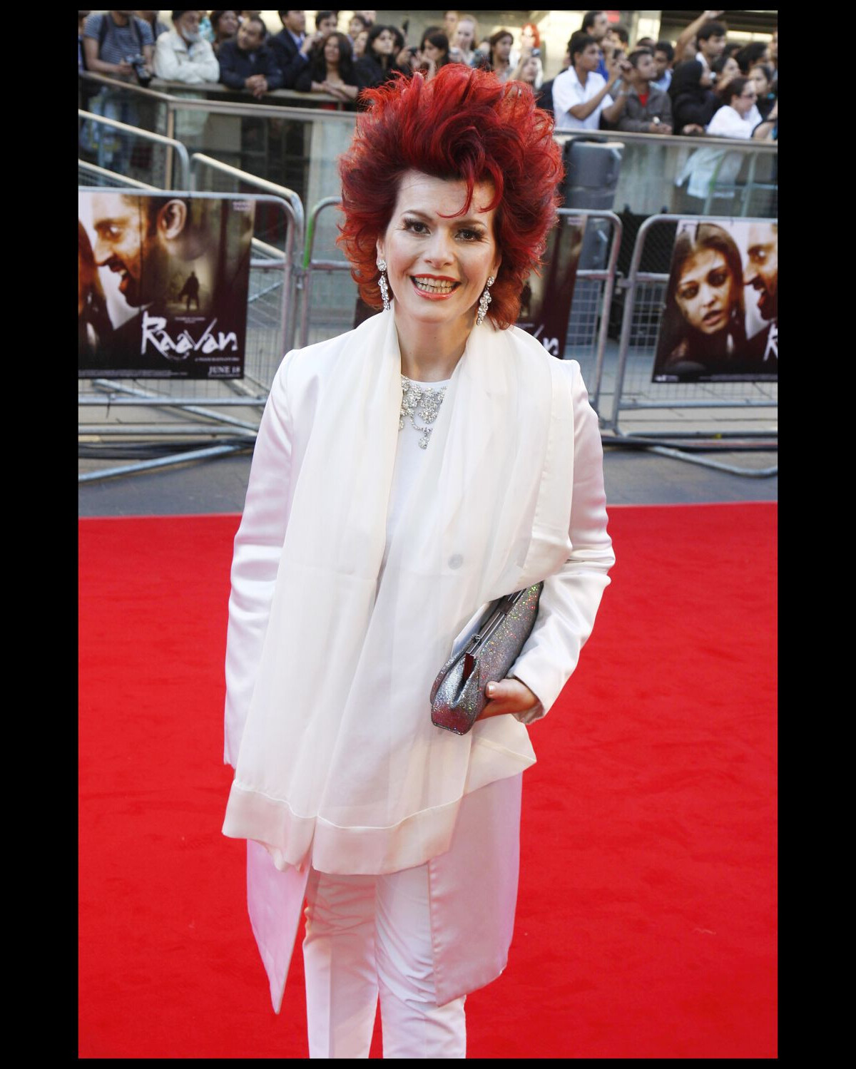 Photo : Cleo Rocos à la première mondiale du film Raavan, à Londres le ...
