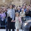 Sofia d'Espagne, Felipe et Letizia avec leurs filles Leonor et Sofia, et l'infante Elena représentaient la famille royale lors de la traditionnelle messe de Pâques à la cathédrale de Palma de Majorque, le 31 mars 2013.