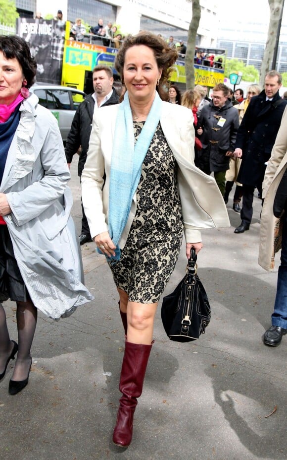 Ségolène Royal le 29 avril 2012 à Paris. Selon le journal anglais The Guardian, elle est une des femmes de plus de 50 ans les mieux habillées.