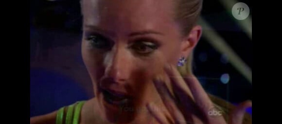 Kendra Wilkinson, totalement flippée dans Splash, le 2 avril 2013