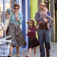 Maggie Gyllenhaal : Maman cool et fashion pour une virée shopping en famille