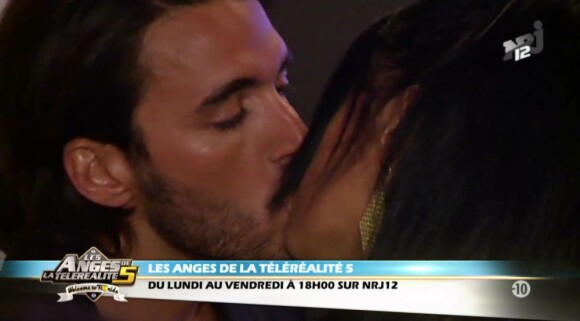 Nabilla et Thomas échangent leur premier baiser dans Les Anges de la télé-réalité 5 sur NRJ12