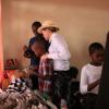 Madonna et ses enfants David et Mercy au Centre pour enfants de Mphandula à Mchinji au Malawi, le 5 avril 2013.