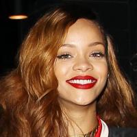 Rihanna : Souriante pour une soirée en boîte, une veille de concert