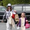 Jennifer Garner et ses filles Violet et Seraphina à Brentwood, le 8 avril 2013