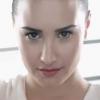 Demi Lovato, débordante d'énergie dans le clip du titre Heart Attack, titre présent sur son 4e opus intitulé Demi, dans les bacs le 14 mai 2013.