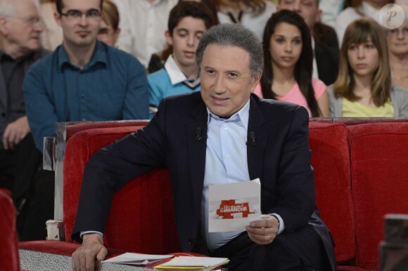 Michel Drucker - Enregistrement de l'émission "Vivement Dimanche" consacrée à Jean-Paul Belmondo à Paris le 10 avril 2013, diffusion le 14 avril.