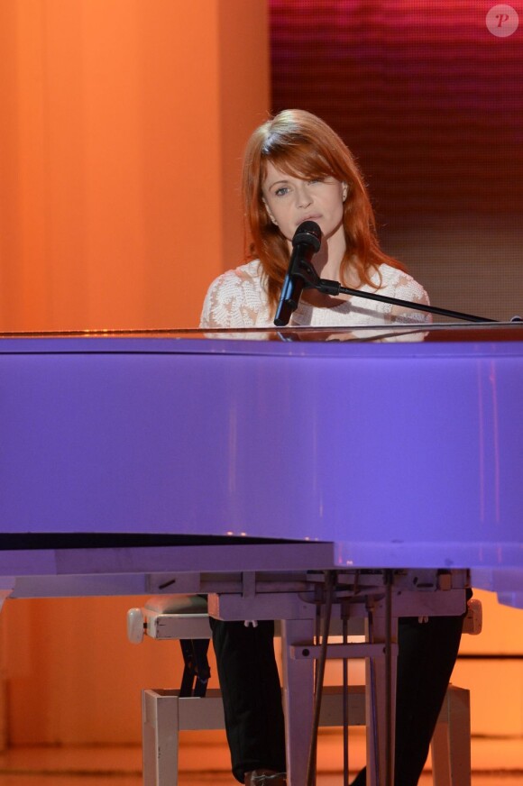 Axelle Red - Enregistrement de l'émission "Vivement Dimanche" consacrée à Jean-Paul Belmondo à Paris le 10 avril 2013, diffusion le 14 avril.