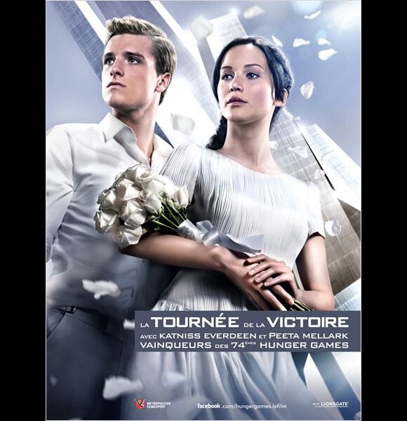 Affiche du film Hunger Games 2 : sous-titré, L'Embrasement avec Josh Hutcherson et Jennifer Lawrence