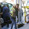 Le top Gisele Bündchen et son mari Tom Brady rentrent chez eux avec leur fille Vivian Lake Brady à New York, le 14 avril 2013.