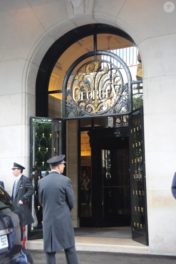 L'hôtel George V à Paris, le 12 juin 2009, après que la princesse saoudienne Maha al-Sudaïri a occupé l'établissement avant de s'enfuir sans payer.