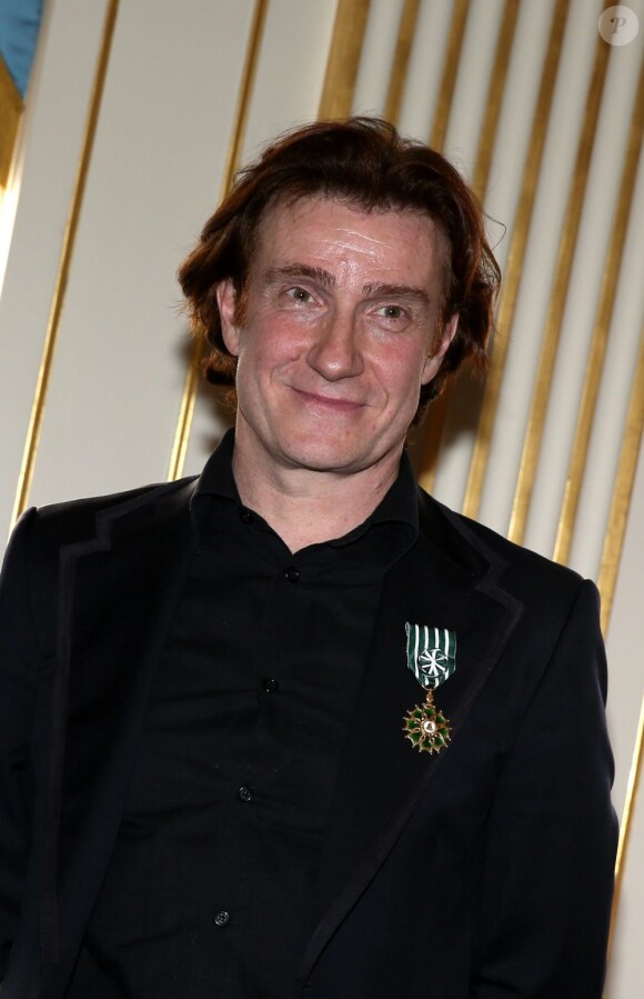 Thierry Fremont, tout juste fait Officier de l'ordre des Arts et des Lettres, à Paris, le 17 avril 2013.