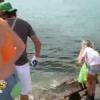 Mission nettoyage des plages dans Les Anges de la télé-réalité 5 sur NRJ 12 le jeudi 18 avril 2013