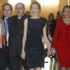 La princesse Letizia d'Espagne a assisté à un concert pour les 80 ans de la Fondation Luca de Tena, à Madrid le 18 avril 2013. La fondation a été créée par Torcuato Luca de Tena y Álvarez-Ossorio afin d'aider les veuves et les orphelins des journalistes et autres employés de la presse écrite espagnole.