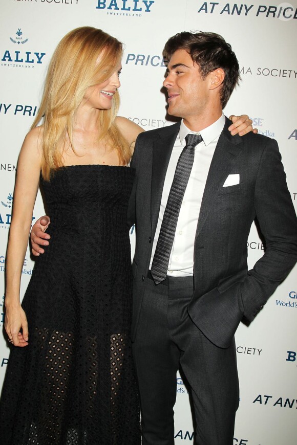 Heather Graham et Zac Efron complices à la projection du film At Any Price à New York le 18 avril 2013.