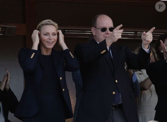 Le prince Albert et la princesse Charlene de Monaco assistaient le 21 avril 2013 à la finale du Rolex Masters de Monte-Carlo opposant Rafael Nadal et Novak Djokovic. Victorieux, le Serbe a eu droit à une chaleureuse étreinte de Charlene et s'est vu remettre le trophée du tournoi par le prince Albert.