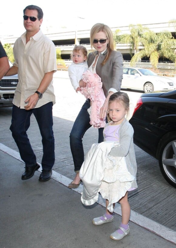 Nicole Kidman et ses filles à Los Angeles le 5 avril 2012.