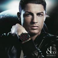 Cristiano Ronaldo : Fan de jolies montres, il s'associe à un sulfureux bijoutier