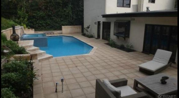 La belle Naya Rivera a mis en vente sa maison de Beverly Hills pour 2,1 millions de dollars.