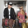 Paris Hilton et son petit ami River Viiperi à l'aéroport de Los Angeles, le 26 avril 2013.