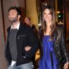 Le top model Alessandra Ambrosio et son fiancé Jamie Mazur arrivent à la galerie d'art Guy Hepner à West Hollywood pour l'exposition Nomad Two Worlds du photographe Russell James. Le 24 avril 2013.