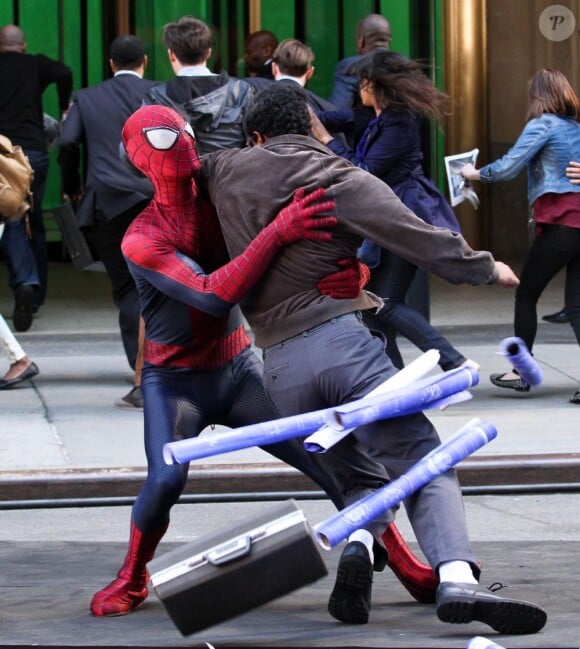 Bagarre en pleine cohue sur le tournage de The Amazing Spider-Man 2 à New York le 28 avril 2013.