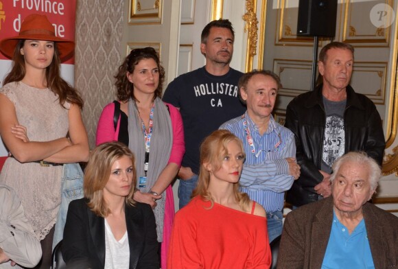 Maud Jurez, Emmanuelle Galabru, Olivier Minne, Yves Rénier, Yves Boisset, Sabine Crossen, Jeanne Bournaud et Michel Galabru lors de la 7e édition du festival International du film policier de Liège le 28 avril 2013