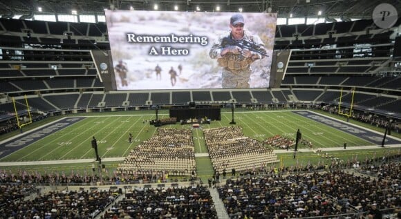 Les funérailles de Chris Kyle au Cowboys Stadium d'Arlington, Texas, le 11 février 2013.