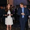 Kate Middleton, enceinte, le prince William et le prince Harry en visite dans les studios Harry Potter de la Warner dans l'Hertfordshire, en avril 2013