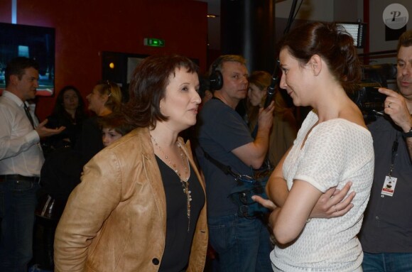 Exclusif : Virginie Hocq avec Anne Roumanoff lors de son spectacle à l'Olympia le 3 mai 2013 "Pas d'inquiétude"