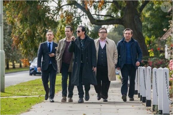 Le quintet de The World's End, avec de gauche à droite, Martin Freeman, Paddy Considine, Simon Pegg, Nick Frost et Eddie Marsan.