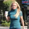 Britney Spears sort du Marmalade Cafe à Calabasas, le 24 avril 2013.