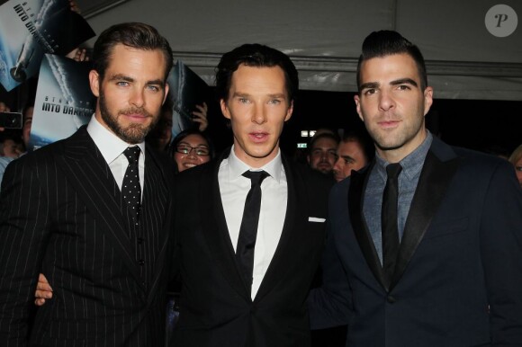 Chris Pine, Benedict Cumberbatch et Zachary Quinto pendant la première de Star Trek Into Darkness au AMC Loews Lincoln Square de New York le 9 mai 2013.