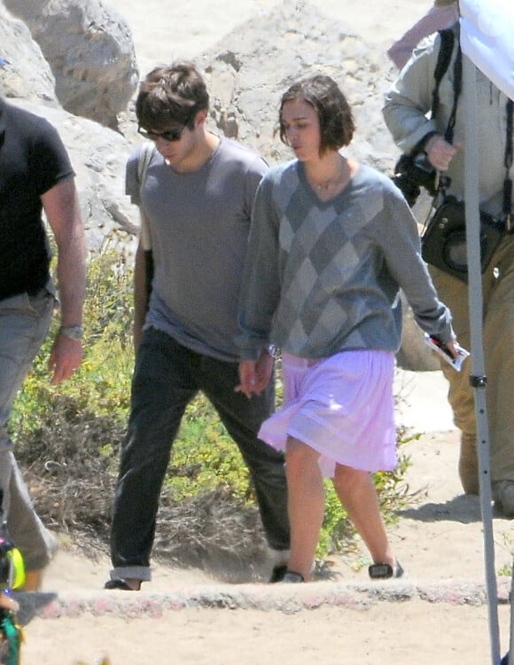 Keira Knightley et James Righton sur le tournage d'un film là Malibu, le 26 mai 2011.
