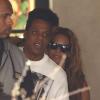 Jay Z, sa femme Beyoncé et leur fille Blue Ivy sont allés déjeuner au restaurant Septime à Paris. Le 25 avril 2013.