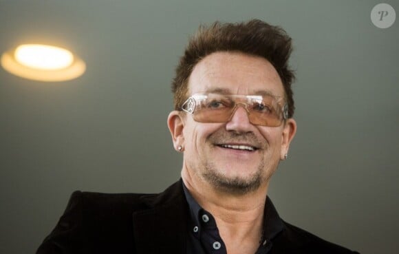 Le chanteur Bono en Allemagne pour rencontrer Angela Merkel, le 8 avril 2013.