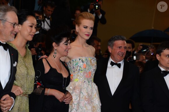 Naomi Kawase, Lynne Ramsay, Nicole Kidman et Daniel Auteuil sur le tapis rouge pour la cérémonie d'ouverture du 66e Festival de Cannes le 15 mai 2013
