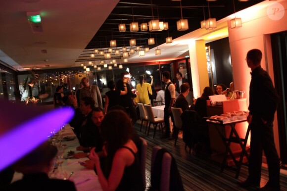 Le B.O. de Cannes, restaurant VIP de la Cité du cinéma de Luc Besson, en avant-première à Cannes durant le Festival du 15 au 26 mai 2013 : une bulle chaleureuse sur la Croisette