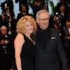 Steven Spielberg et son épouse Kate Capshaw lors de la montée des marches du Festival de Cannes le 18 mai 2013