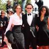 Vincent Perez, Karine Silla et sa soeur Virginie Silla lors de la montée des marches du film Un château en Italie au Festival de Cannes le 20 mai 2013