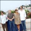 Joaquin Phoenix, Robert Duvall, Eva Mendes, James Gray lors du photocall du film La nuit nous appartient (We Own the Night) au Festival de Cannes 2007