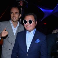 Cannes 2013: Un sosie de Psy écume les soirées cannoises et pose avec les stars